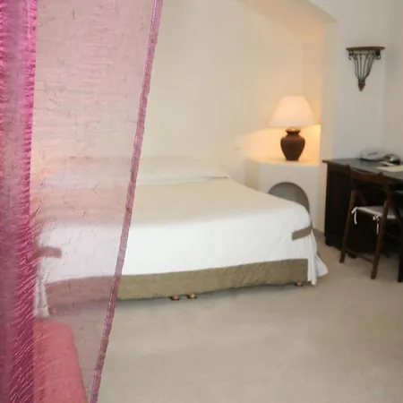 Hotel Alta Rocca 4*