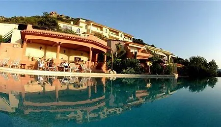 Hotel Alta Rocca 4*